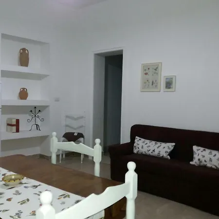 Caterina Appartamento Montallegro